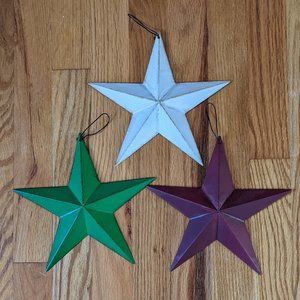 Set of 3 Rustic Metal Stars in Green, Red and White ⭐️ Holiday Decor